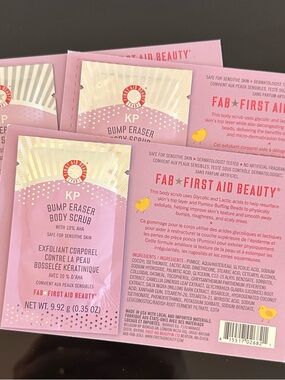 💛 5/$25 New - First Aid Beauty KP Bump Eraser Body Scrub Sachets (3)